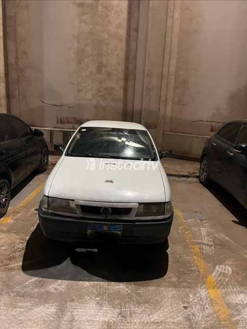 Opel Vectra 1995 White Manual Used for Sale in Cairo - 5