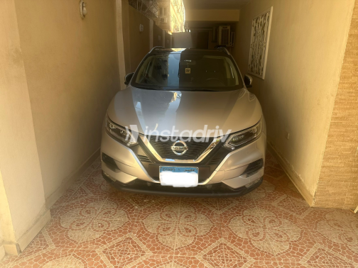 نيسان قشقاي 2019 فضي أوتوماتيك مستعملة للبيع في الهرم - 2