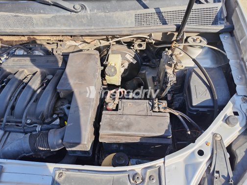 Renault Logan 2017 Silver Automatic Used for Sale in Nasr city - 8