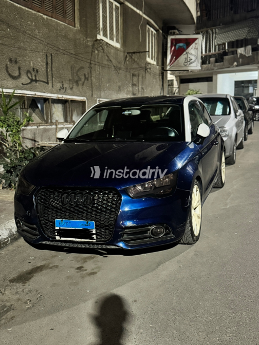 اودي A1 2012 أزرق أوتوماتيك مستعملة للبيع في الإسكندرية - 1