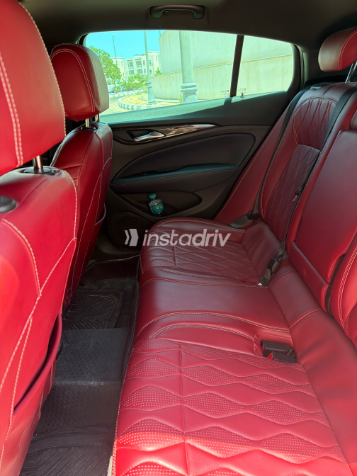 Opel Insignia 2019 Silver Automatic Used for Sale in Cairo - 4