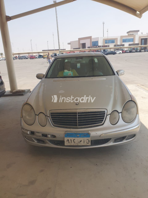 Mercedes A 200 2004 Silver Automatic Used for Sale in Nasr city - 4