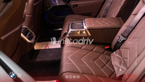 بي ام دبليو اى 7 2023 رمادي أوتوماتيك مستعملة للبيع في القاهرة - 1