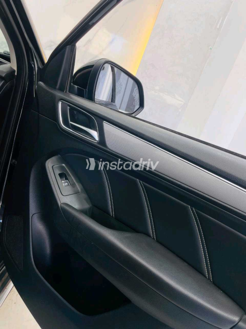 ام جى ار اكس 5 2019 أسود أوتوماتيك مستعملة للبيع في الإسكندرية - 2