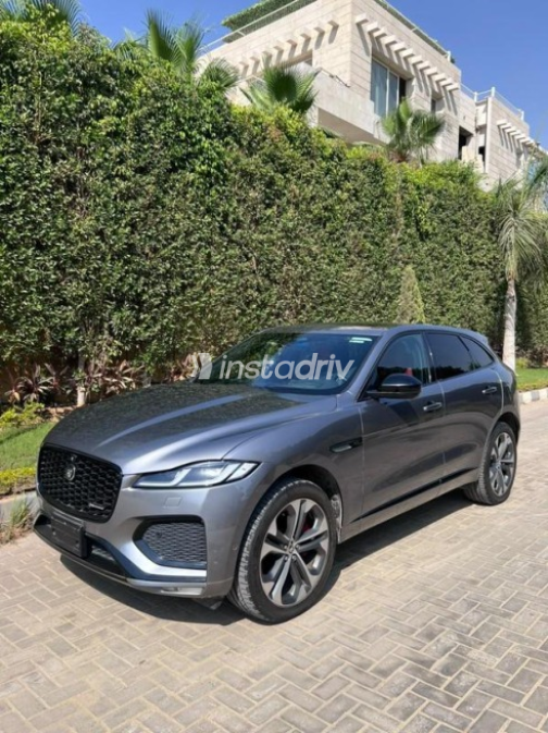Jaguar F-Pace 2024 Gray Automatic Used for Sale in Cairo - 2