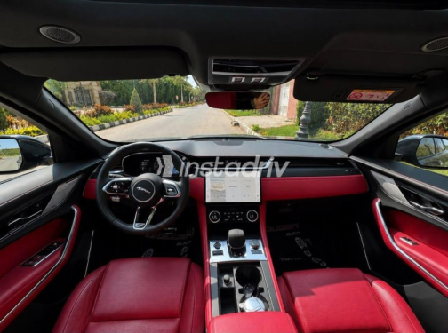 Jaguar F-Pace 2024 Gray Automatic Used for Sale in Cairo - 7