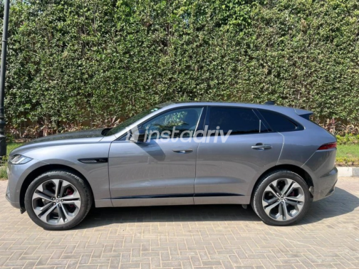 Jaguar F-Pace 2024 Gray Automatic Used for Sale in Cairo - 10