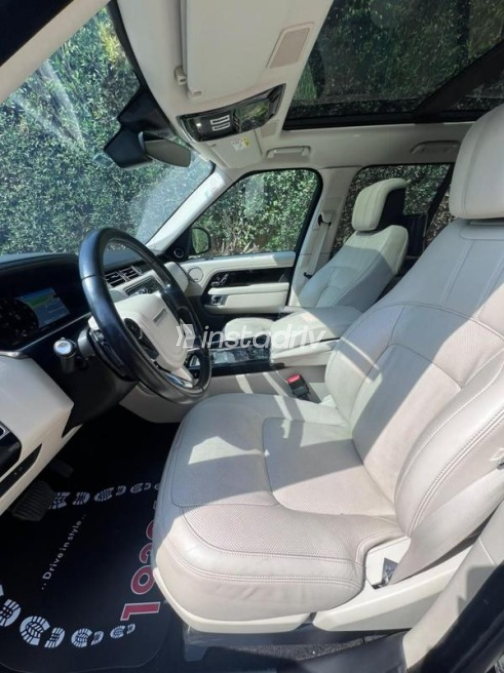 Land Rover Range Rover Vogue 2021 Black Automatic Used for Sale in Cairo - 5