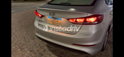 هيونداي إلنترا اى دى 2019 فضي أوتوماتيك مستعملة للبيع في شرم الشيخ - 5