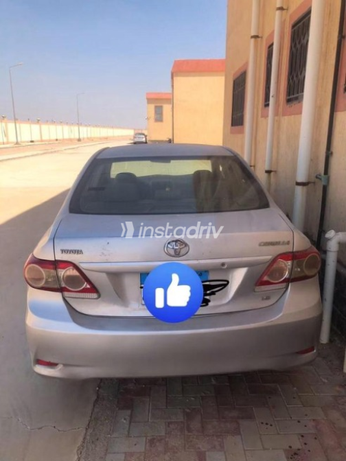 Toyota Corolla 2012 Silver Automatic Used for Sale in Sadat City - 1