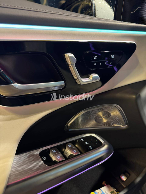 مرسيدس E 200 2024 فضي أوتوماتيك مستعملة للبيع في القاهرة - 4