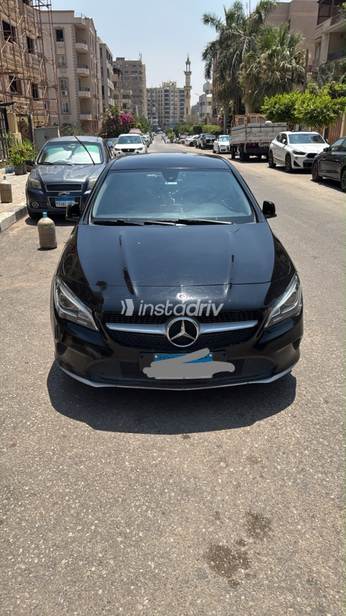 Mercedes CLA 180 2019 Black Automatic Used for Sale in Mokattam - 7