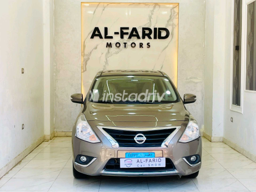 Nissan Sunny 2024 Gold Automatic Used for Sale in Alexandria - 3