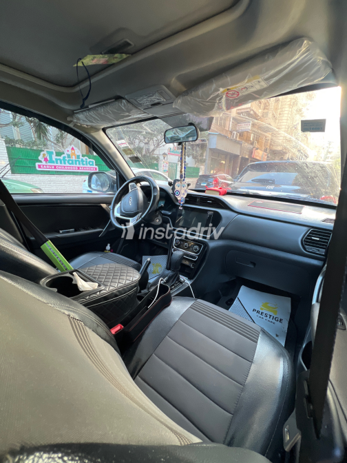 Chery Tiggo 3 2022 Silver Automatic Used for Sale in Alexandria - 2