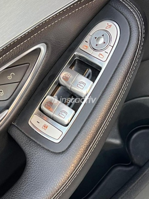 Mercedes C 180 2015 Silver Automatic Used for Sale in Cairo - 4