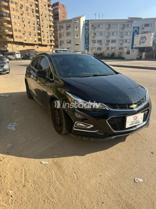 Chevrolet Cruze 2017 White Automatic Used for Sale in Greater Cairo ( Cairo + Giza) - 3