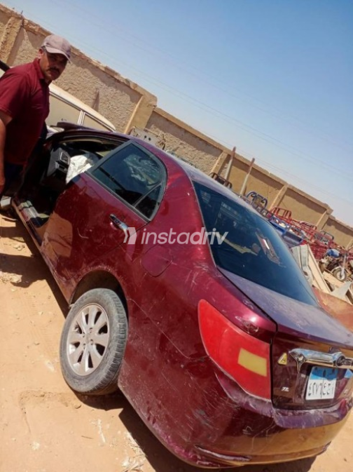 Byd F3 2020 White Automatic Used for Sale in Greater Cairo ( Cairo + Giza) - 9