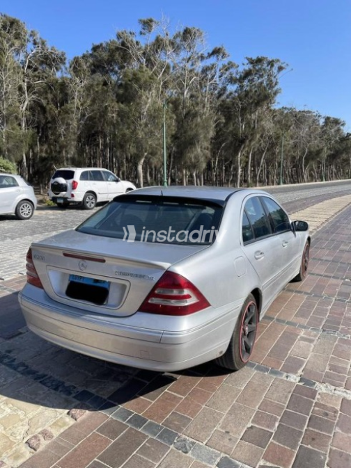 Mercedes C 230 2006 Silver Automatic Used for Sale in Alexandria - 5