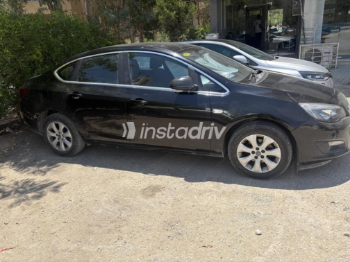 Opel Astra 2021 White Automatic Used for Sale in Greater Cairo ( Cairo + Giza) - 5