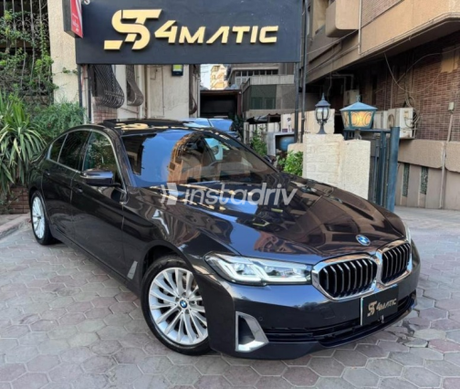 BMW 520 2023 Gray Automatic Used for Sale in Cairo - 3