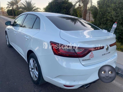Renault Megane 2020 White Automatic Used for Sale in Aswan - 1