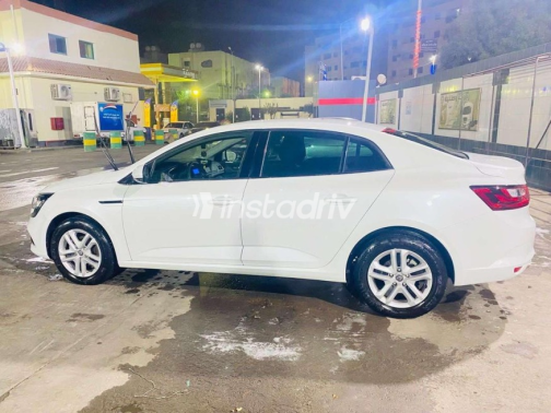 Renault Megane 2020 White Automatic Used for Sale in Aswan - 4
