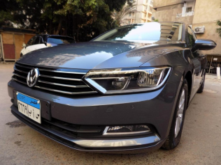 Volkswagen Passat 2017 Gray Automatic Used for Sale in Greater Cairo ( Cairo + Giza)