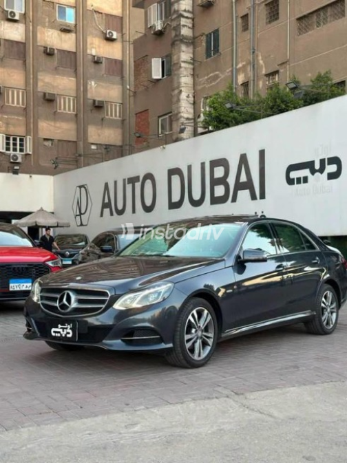 Mercedes E 180 2016 Gray Automatic Used for Sale in Nasr city - 3