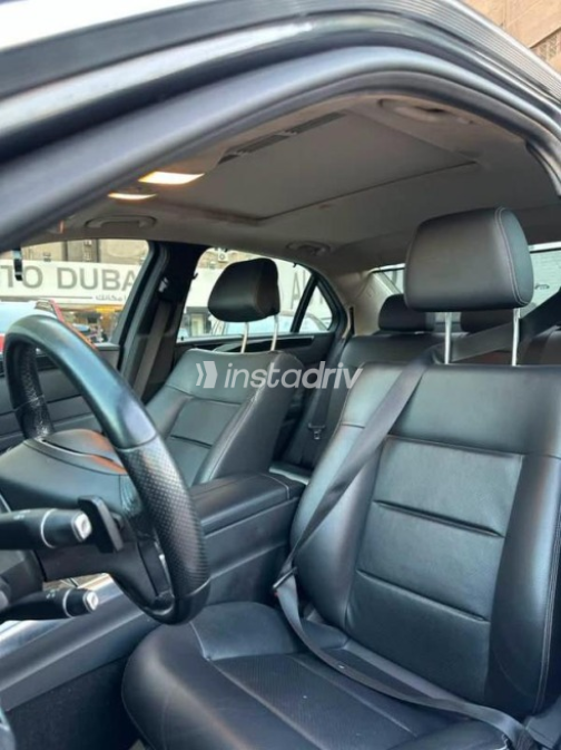 Mercedes E 180 2016 Gray Automatic Used for Sale in Nasr city - 9
