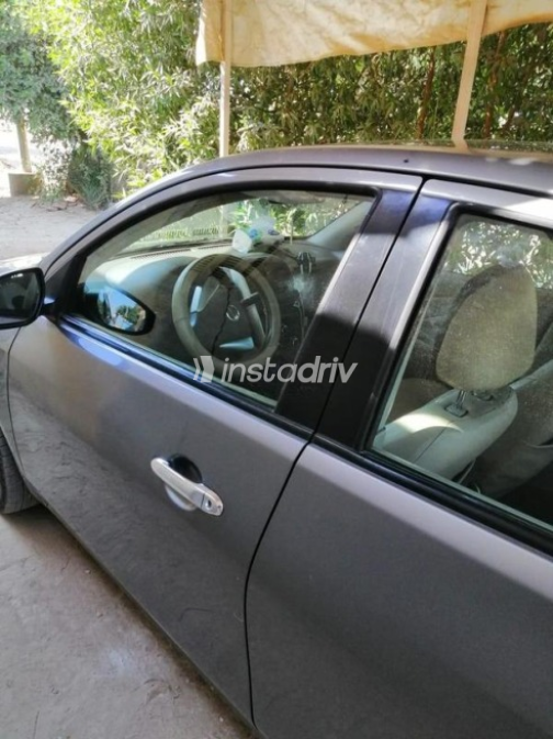 Nissan Sunny 2020 White Automatic Used for Sale in Greater Cairo ( Cairo + Giza) - 6