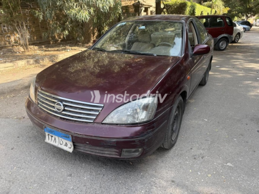 Nissan Sunny 2010 Dark Red Automatic Used for Sale in Cairo - 9