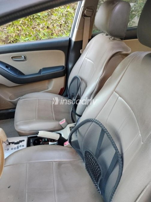 Hyundai Elantra HD 2010 Gold Automatic Used for Sale in 6 October - 7