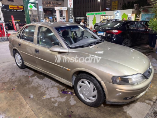 Opel Vectra 2003 Gold Automatic Used for Sale in El Manial - 2