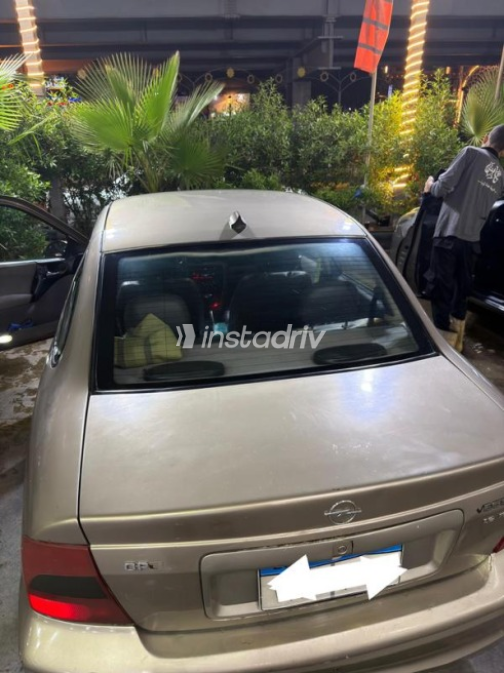 Opel Vectra 2003 Gold Automatic Used for Sale in El Manial - 7