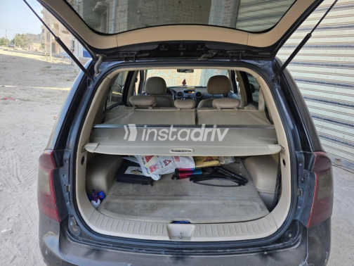 Kia Carens 2010 Black Automatic Used for Sale in Kafr el-Sheikh - 4
