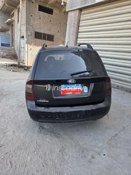 Kia Carens 2010 Black Automatic Used for Sale in Kafr el-Sheikh - 8