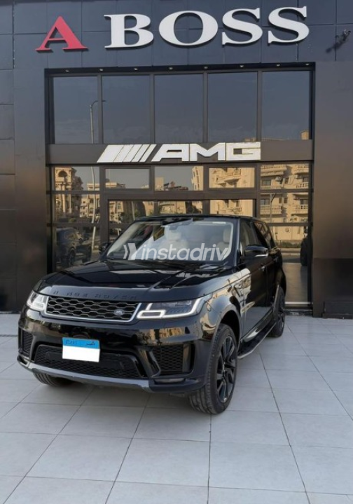 Land Rover Range Rover Sport 2022 Black Automatic Used for Sale in Sheikh Zayed City - 10