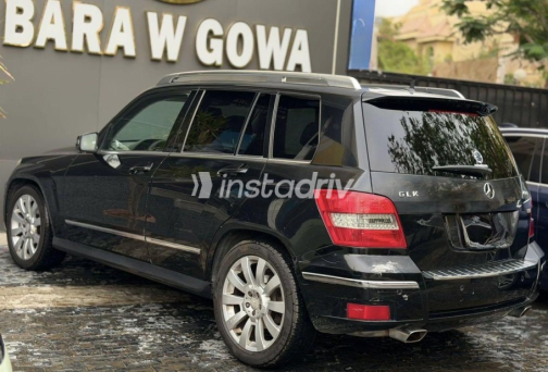مرسيدس GLK 300 2010 أسود أوتوماتيك مستعملة للبيع في مدينة الشيخ زايد - 4