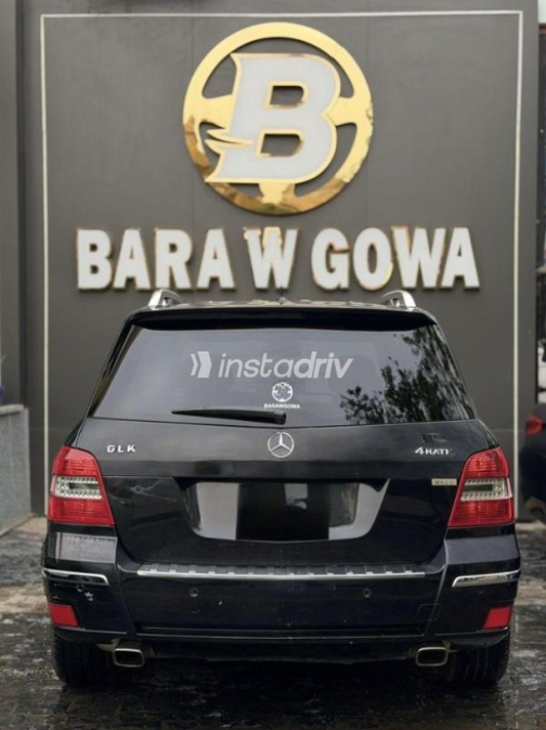 مرسيدس GLK 300 2010 أسود أوتوماتيك مستعملة للبيع في مدينة الشيخ زايد - 6