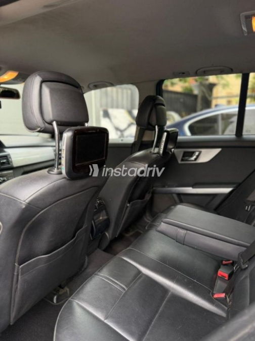 مرسيدس GLK 300 2010 أسود أوتوماتيك مستعملة للبيع في مدينة الشيخ زايد - 9