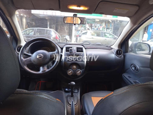Nissan Sunny 2015 Bronze Automatic Used for Sale in Giza - 4