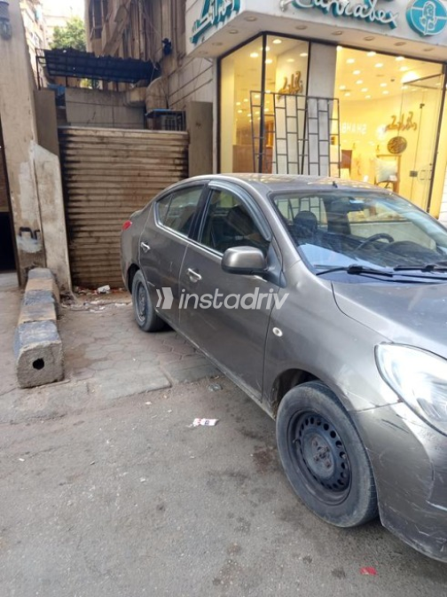 Nissan Sunny 2015 Bronze Automatic Used for Sale in Giza - 8