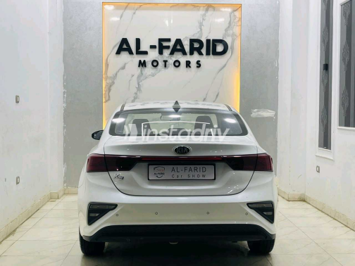كيا جراند سيراتو 2019 أبيض أوتوماتيك مستعملة للبيع في الإسكندرية - 4