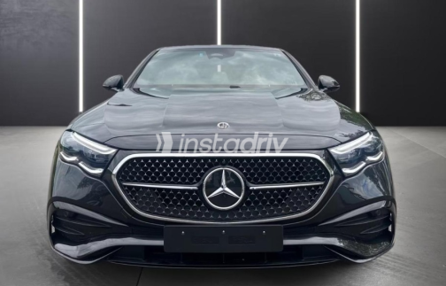 مرسيدس E 200 2025 أسود أوتوماتيك مستعملة للبيع في القاهرة - 2