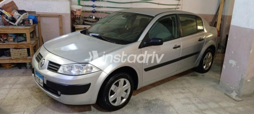 Renault Megane 2006 Silver Automatic Used for Sale in Alexandria - 3