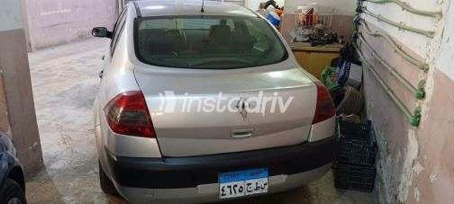 Renault Megane 2006 Silver Automatic Used for Sale in Alexandria - 4