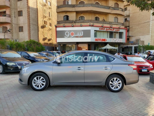 Nissan Sentra 2026 Gray Automatic Used for Sale in Maadi - 2