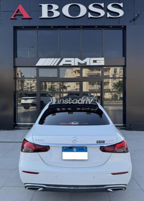 Mercedes E 200 2021 White Automatic Used for Sale in Sheikh Zayed City - 2