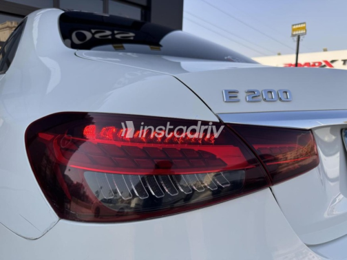 Mercedes E 200 2021 White Automatic Used for Sale in Sheikh Zayed City - 7