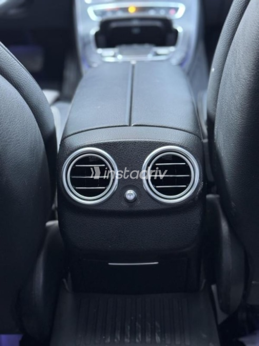 Mercedes E 200 2021 White Automatic Used for Sale in Sheikh Zayed City - 10